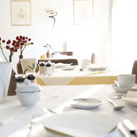 Benz Garni Schwetzingen