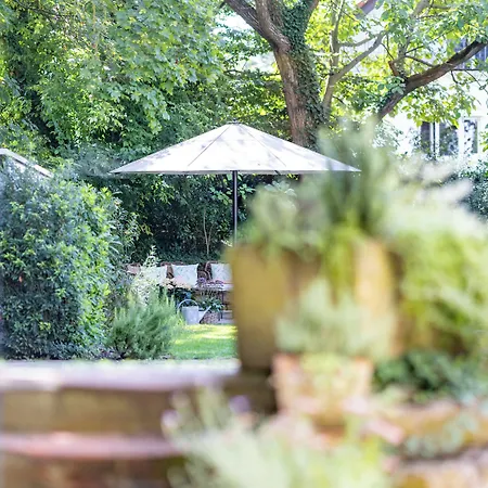 Konukevi Benz Garni 3*